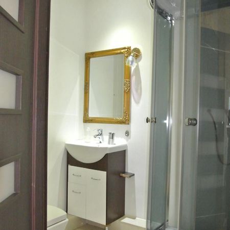 Panoramic View Apartment Poznyaky Kiev Esterno foto